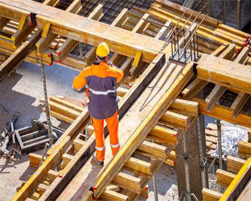 10月23日宝盈祥裕增强回报混合C净值下跌0.14%，今年来累计下跌1.05%