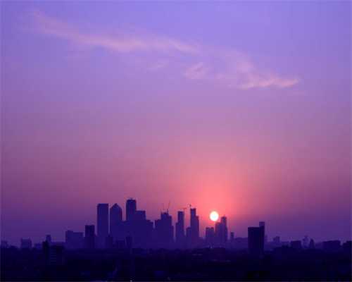 重庆11岁男孩爬上火车头遭电击，百万医疗费缺口亟待解决