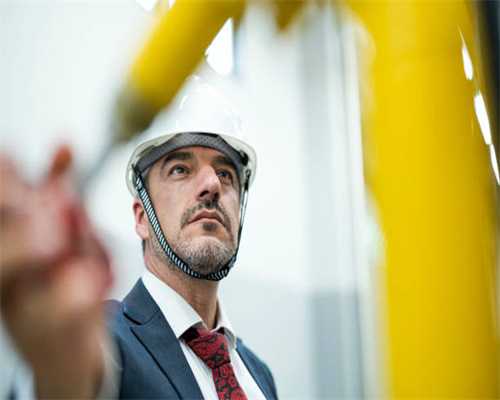 广西女匪首韦秀英，盘踞十万大山无恶不作，毛主席严令要扫清匪患