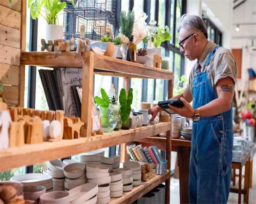 青岛地铁15号线：“会行走的模板支撑体系”助力 提升饰面混凝土品质