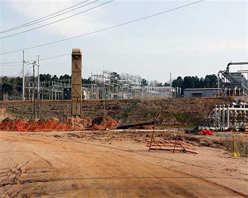 广西百色市田东县深山里的瑶族部落，古时称侯州现在叫作登乡